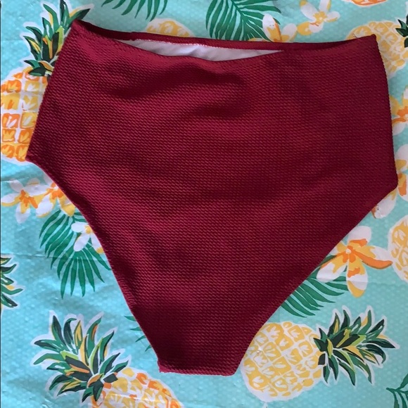 2 piece red swimsuit - Picture 2 of 4